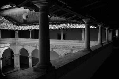 Interior 0