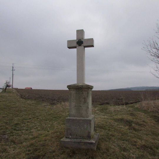 Kříž na východním okraji obce Cejle u křižovatky na Kostelec