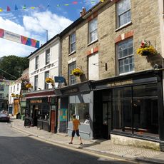 1, 2 And 3, Market Strand