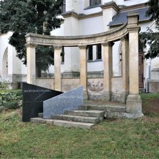 Pomník obětem 1. světové války u kostela svatého Vavřince v Chrastavě