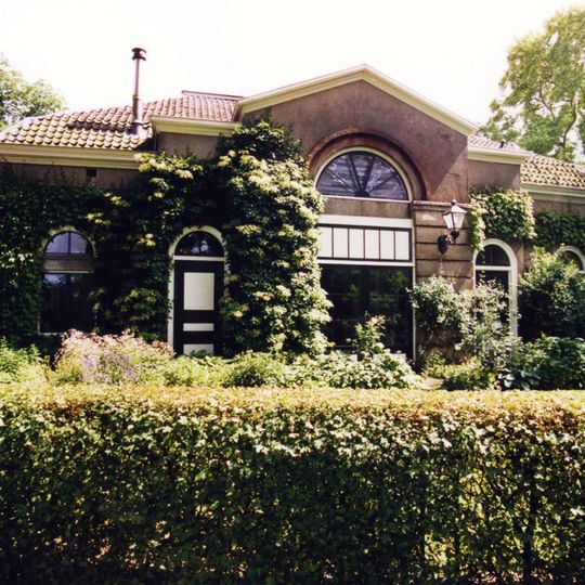 De Geldersche Toren: koetshuis