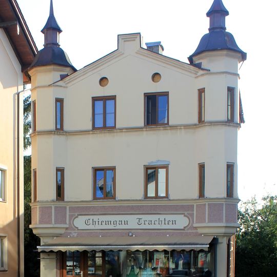 Bahnhofstraße 26