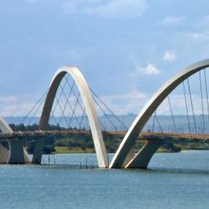 Міст Жуселіну Кубічека