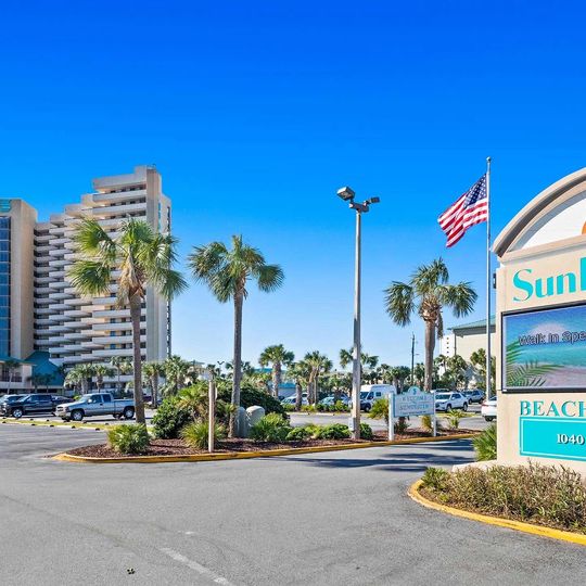 SunDestin Beach Resort by Scenic Stays