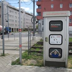 Public bookcase Wien