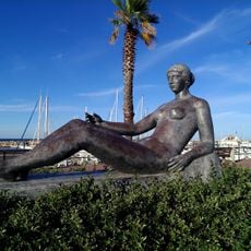 La Jeune Fille Allongée