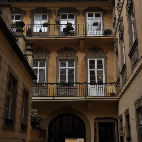 Dům U Zlatého jelena