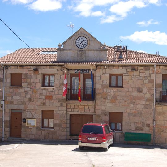 Casa consistorial de Cabezón de la Sierra