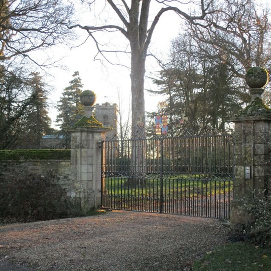 Lodge, Pair Of Gatepiers And Wall At Lyndon Hall