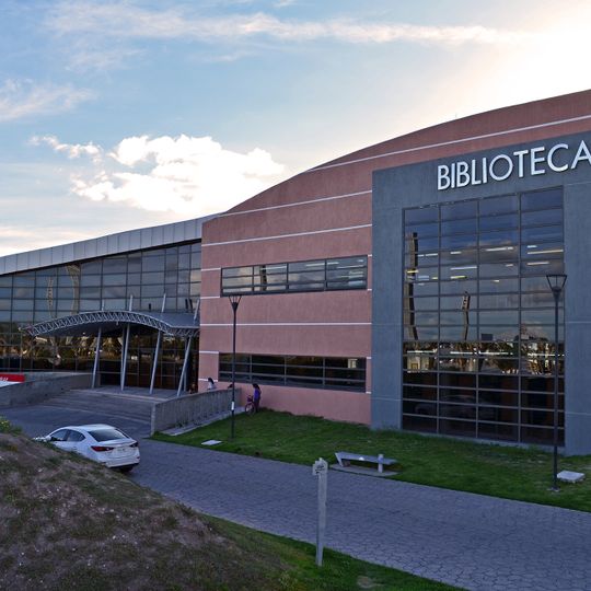 Biblioteca Central del Estado de Hidalgo Ricardo Garibay