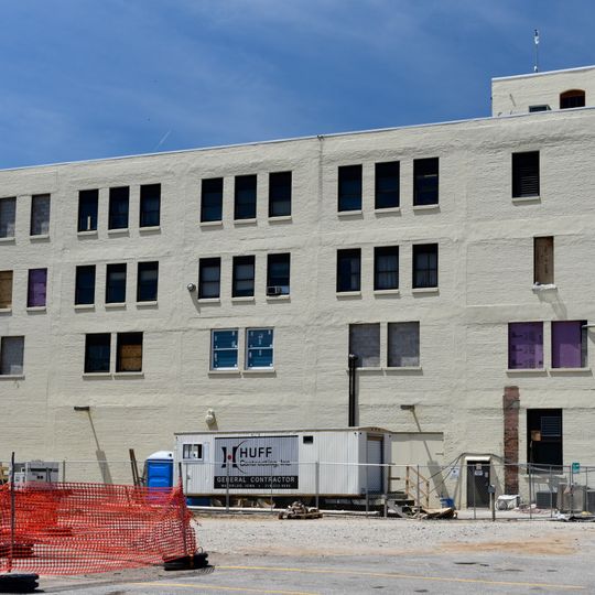 Overland Waterloo Company Building