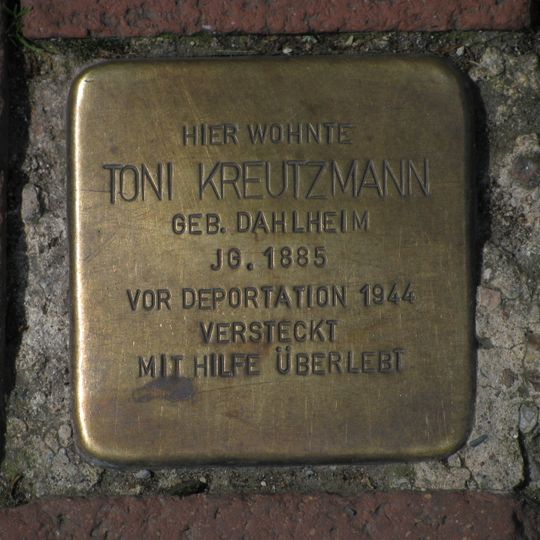 Stolperstein en memoria de Toni Kreutzmann