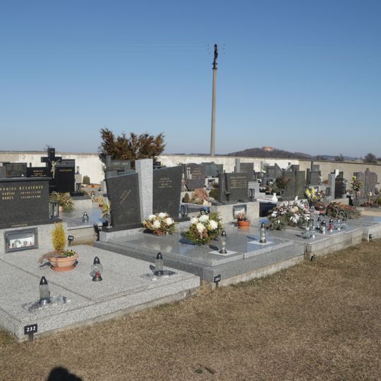 Cemetery in Čáslavice