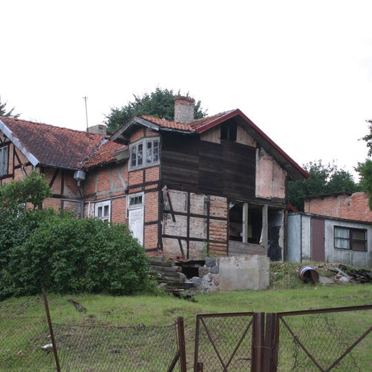 Dworek myśliwski, ob. dom nr 1, szachulcowy