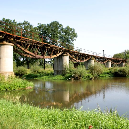 Eisenbahnbrücke in Stahl-Fachwerk-Konstruktion Görlitzer Straße