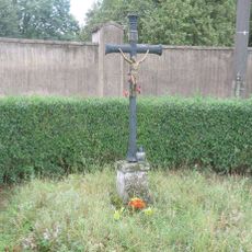 Kříž před hřbitovem v Roudnici nad Labem