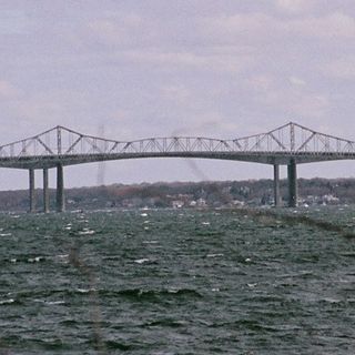 Jamestown Bridge