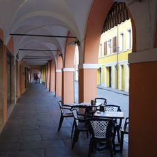 Portici cinquecenteschi