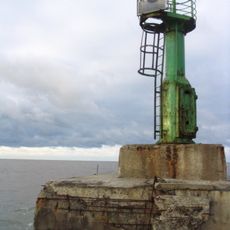 Pāvilosta west breakwater light