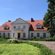 Manor in Strabla