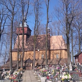 Gatehouse in the new cemetery in Stara Wieś
