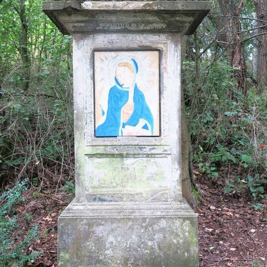 Kříž u lesní cesty z Dolní Bukoviny do Muckova