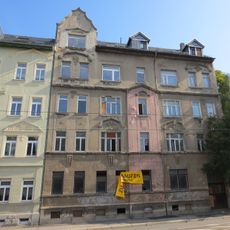 Mietshaus in halboffener Bebauung Bernsdorfer Straße 97