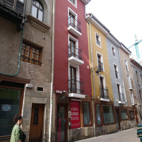 Casa Cuchillería 87