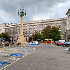 Blok przy placu Konstytucji 3