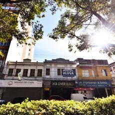 Imóvel à Praça Getúlio Vargas, nº 126,128 e 130