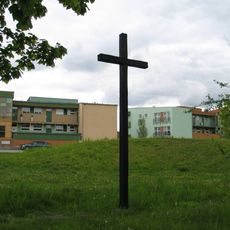 Dřevěný pamětní kříž v Horoměřicích