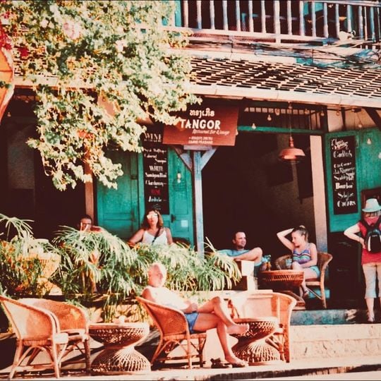 Tangor Restaurant Bar & Lounge