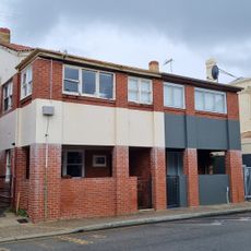 Office/Residence, 16–18 Cliff Street