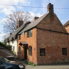 Glencoe Cottage And Middle Cottage And Roadside Cottage