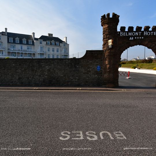 Gateway To Belmont Hotel