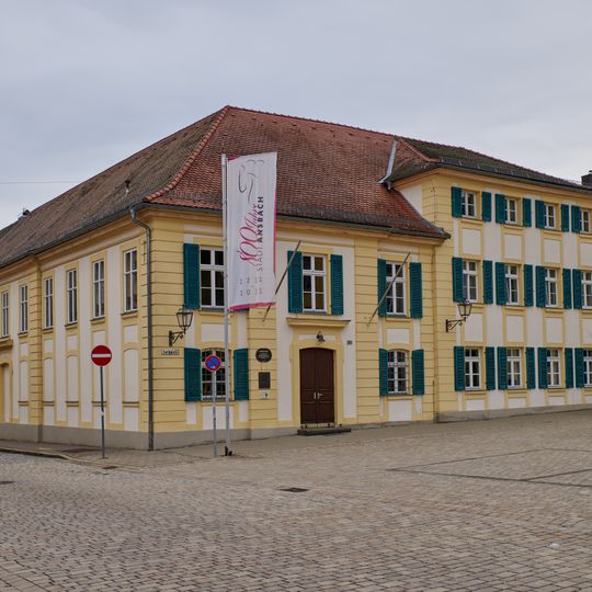 Karlshalle, ehemaliger katholischer Kirchensaal, jetzt Ausstellungshalle