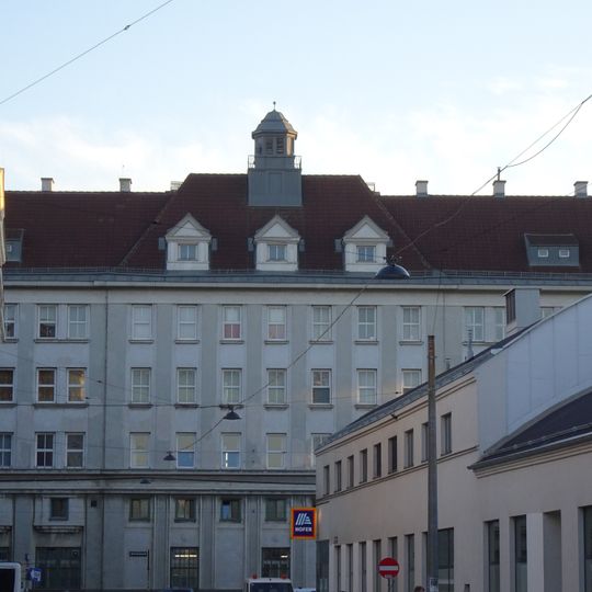 Personalwohnhaus und Verwaltung Verkehrsbetriebe