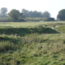 Iron Age and Romano-British settlement remains on Woodcutts Common, 850m south east and 845m SSE of Arundell Cottages