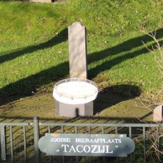 Monument op de Joodse begraafplaats