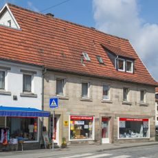 Wohn- und Geschäftshaus