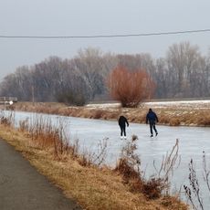 Most přes Baťův kanál jižně od Babic