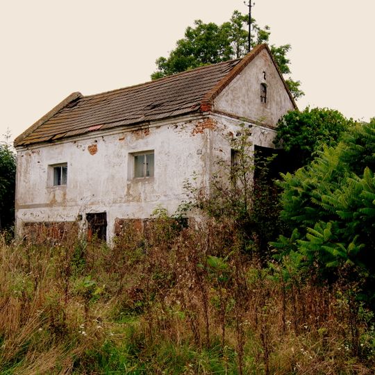 Jastrzębia, Łęczyca County