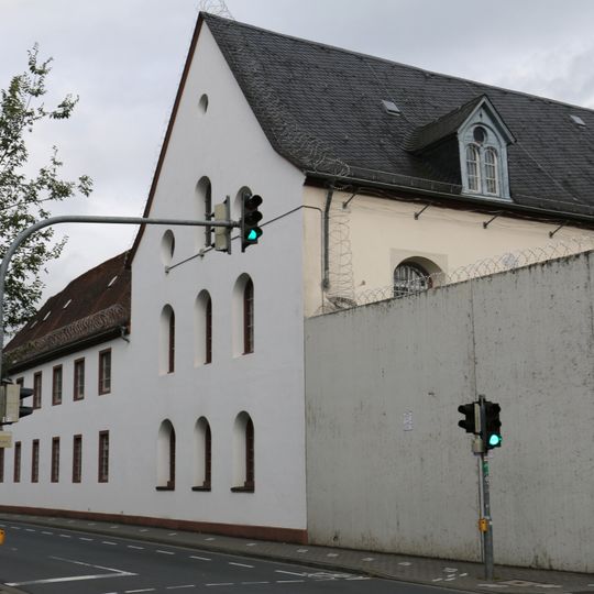 Ehem. Kapuzinerkloster, heute Justizvollzugsanstalt