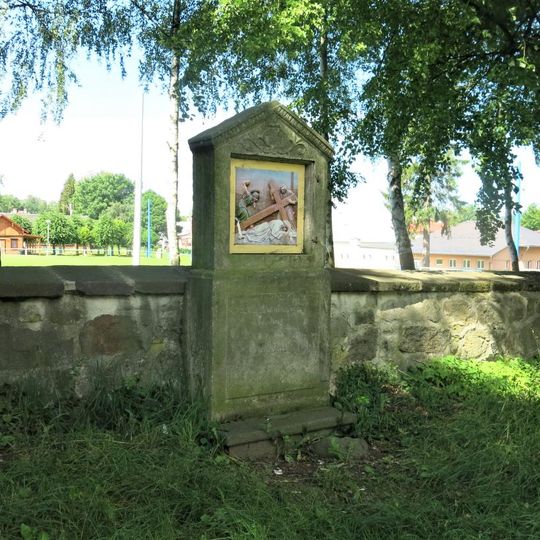 Kaplička Křížové cesty-IX u kostela ve Starých Křečanech