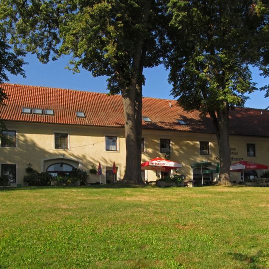 Ehem. Schüttkasten des Schlosses Rosenau