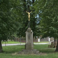 Kříž v západní části Oseku u Sobotky