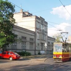 Budynek administracyjno-biurowy dawnej zajezdni tramwajowej Dąbrowskiego (z portiernią)