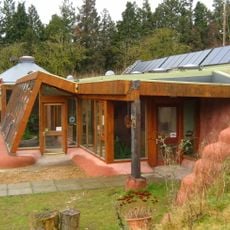 Earthship Brighton