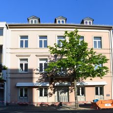 Wohnhaus und Nebengebäude