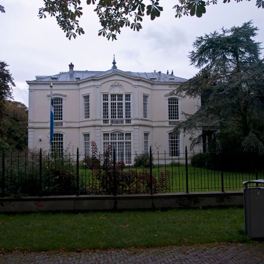 Plein 1813 2, The Hague